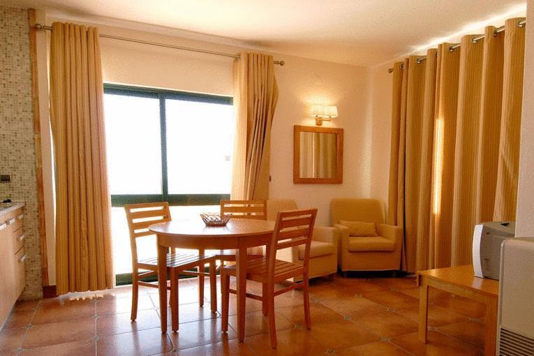 Aparthotel Olhos D'Agua 阿尔布费拉 外观 照片